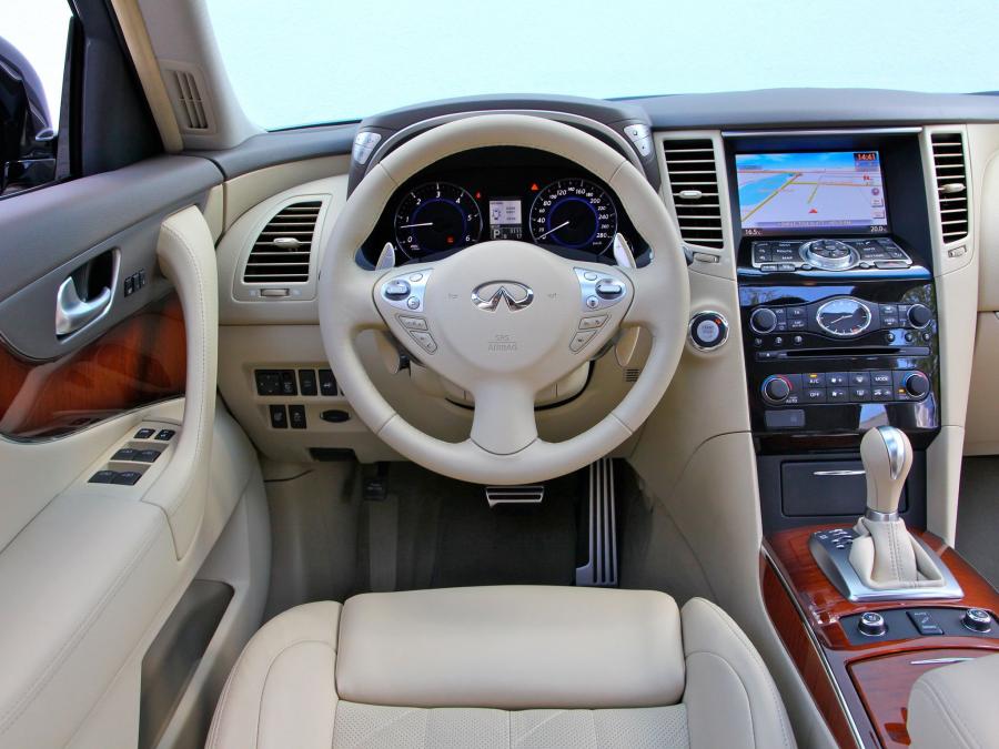  Infiniti FX50 S 2012 года  (EU) (фото 3 из 5)